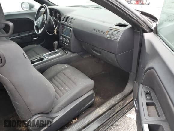 ✅ 2011 Dodge Challenger • VIN: 2B3CJ4DG7BH603889 • Lot: 86777314. Wystawiony na Copart z przebiegiem 158 661 mil. Bezpłatny archiwum sprzedaży aukcyjnych z USA i szczegółowy raport historii pojazdu na DreamBid. Zdjęcie 8.