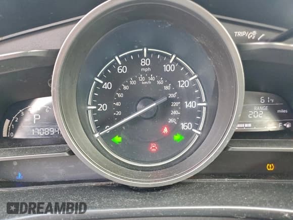 ✅ 2017 Mazda 3 Sport • VIN: 3MZBN1U74HM111227 • Лот: 94316725. Опубликован ранее на Copart с пробегом 170 894 миль. Бесплатный доступ к архиву аукционных продаж из США и подробный отчёт об истории автомобиля на DreamBid. Изображение 9.