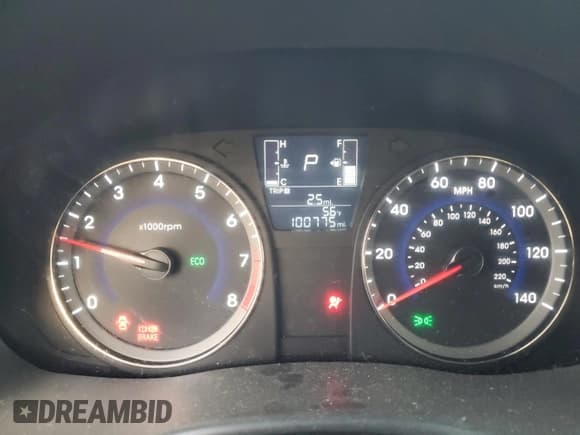 ✅ 2016 Hyundai Accent SE • VIN: KMHCT4AE6GU137402 • Лот: 81554094. Опубликован ранее на Copart с пробегом 100 775 миль. Бесплатный доступ к архиву аукционных продаж из США и подробный отчёт об истории автомобиля на DreamBid. Изображение 9.