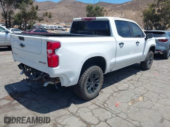 ✅ 2025 Chevrolet Silverado 1500 ZR2 • VIN: 3GCUKHEL3SG294019 • Лот: 42815128. Опубликован ранее на IAAI с пробегом 7 721 миль. Бесплатный доступ к архиву аукционных продаж из США и подробный отчёт об истории автомобиля на DreamBid. Изображение 4.