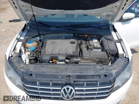 ✅ 2013 Volkswagen Passat SE • VIN: 1VWBN7A38DC132775 • Lot: 43208784. Listed on IAAI with 88,062 mi. Free auction sales archive from the USA and detailed vehicle history report at DreamBid. Image 10.
