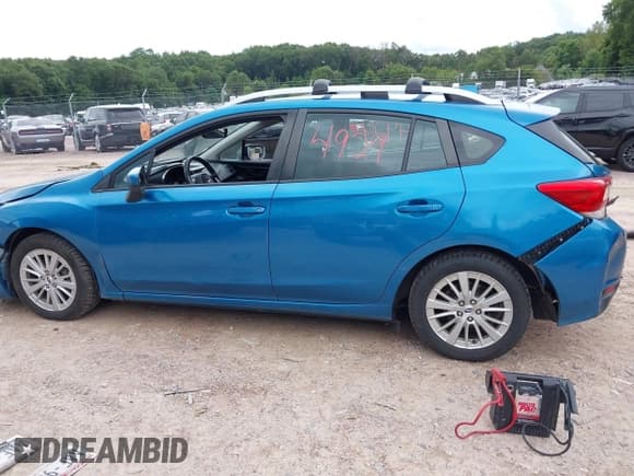 ✅ 2017 Subaru Impreza Premium • VIN: 4S3GTAD63H3742445 • Lot: 43034929. Listed on IAAI with 127,296 mi. Free auction sales archive from the USA and detailed vehicle history report at DreamBid. Image 14.