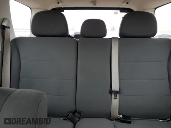 ✅ 2012 Ford Escape XLS • VIN: 1FMCU0C77CKB16911 • Лот: 93425255. Опубликован ранее на Copart с пробегом 124 040 миль. Бесплатный доступ к архиву аукционных продаж из США и подробный отчёт об истории автомобиля на DreamBid. Изображение 10.