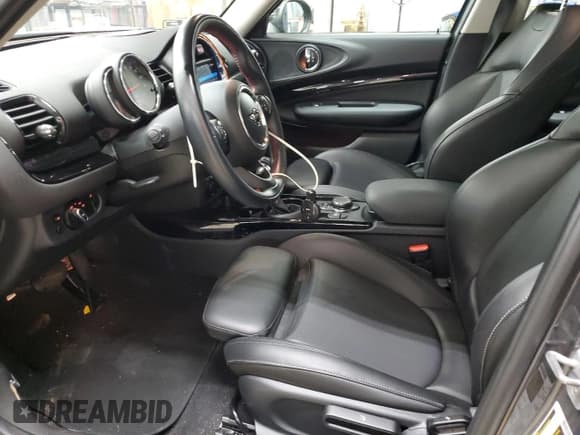 ✅ 2019 MINI Clubman Cooper S • VIN: WMWLU5C55K2G05466 • Lot: 62657744. Listed on Copart with 51,100 mi. Free auction sales archive from the USA and detailed vehicle history report at DreamBid. Image 7.