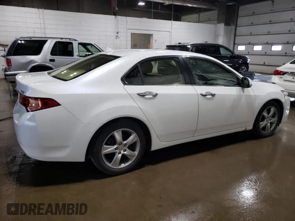 ✅ 2013 Acura TSX • VIN: JH4CU2F45DC002482 • Lot: 65197404. Listed on Copart with 89,910 mi. Free auction sales archive from the USA and detailed vehicle history report at DreamBid. Image 3.