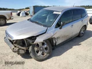 2014 Subaru Forester 2.5i z VIN JF2SJAAC3EH531322, wystawiony jako Copart lot #67931945 z przebiegiem 111 457 mil mil oraz Szkoda całkowita • Salvage title. Historia ofert i sprzedaży dostępna na DreamBid. Obrazek 1.