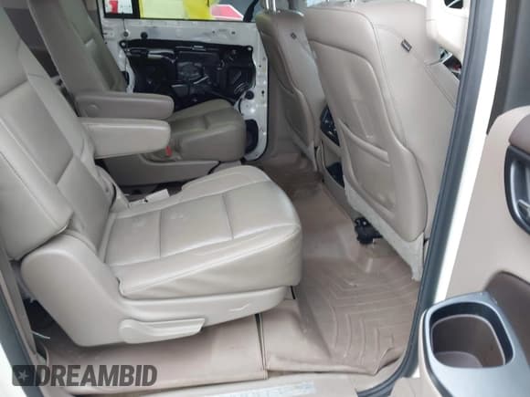 ✅ 2015 Chevrolet Suburban LTZ • VIN: 1GNSKKKC7FR290156 • Lot: 43777007. Listed on IAAI with 145,354 mi. Free auction sales archive from the USA and detailed vehicle history report at DreamBid. Image 8.