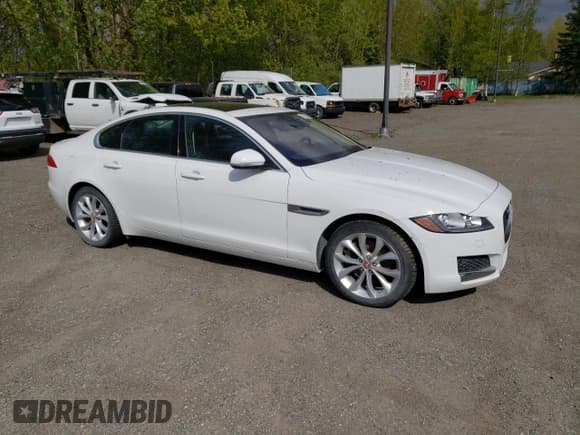 ✅ 2019 Jaguar XF 25t Premium • VIN: SAJBJ4FX0KCY79424 • Лот: 53024085. Опубликован ранее на Copart с пробегом 57 229 миль. Бесплатный доступ к архиву аукционных продаж из США и подробный отчёт об истории автомобиля на DreamBid. Изображение 4.