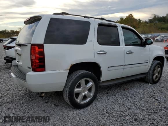 ✅ 2010 Chevrolet Tahoe LTZ • VIN: 1GNUKCE08AR178779 • Lot: 82775315. Wystawiony na Copart z przebiegiem 159 530 mil. Bezpłatny archiwum sprzedaży aukcyjnych z USA i szczegółowy raport historii pojazdu na DreamBid. Zdjęcie 3.