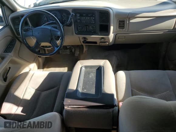 ✅ 2005 Chevrolet Silverado 1500 LT • VIN: 2GCEC19T751263047 • Лот: 50331675. Опубликован ранее на Copart с пробегом 133 423 миль. Бесплатный доступ к архиву аукционных продаж из США и подробный отчёт об истории автомобиля на DreamBid. Изображение 8.
