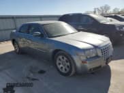 ✅ 2007 Chrysler 300 Touring • VIN: 2C3KA53G07H888674 • Лот: 92528255. Опубликован ранее на Copart с пробегом 150 894 миль. Бесплатный доступ к архиву аукционных продаж из США и подробный отчёт об истории автомобиля на DreamBid. Изображение 4.