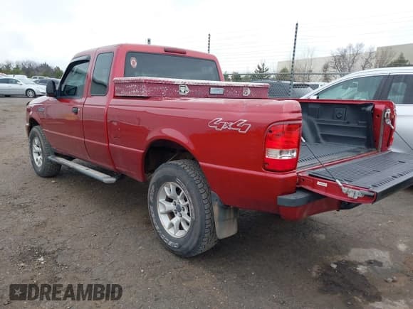 ✅ 2007 Ford Ranger XL • VIN: 1FTZR15E87PA37256 • Lot: 41193941. Wystawiony na IAAI z przebiegiem 130 733 mil. Bezpłatny archiwum sprzedaży aukcyjnych z USA i szczegółowy raport historii pojazdu na DreamBid. Zdjęcie 3.