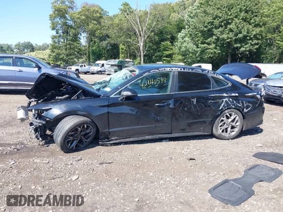 2020 Hyundai Sonata SEL z VIN 5NPEL4JA2LH025677, wystawiony jako IAAI lot #43140590 z przebiegiem 66 755 mil mil oraz . Historia ofert i sprzedaży dostępna na DreamBid. Obrazek 13.