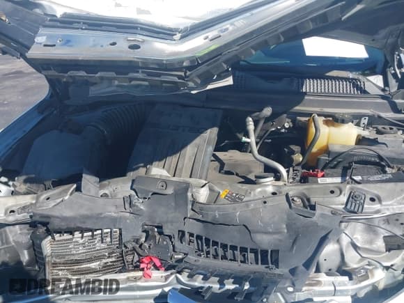 ✅ 2013 Chevrolet Captiva Sport LT • VIN: 3GNAL3EK5DS632165 • Lot: 43592516. Wystawiony na IAAI z przebiegiem 103 134 mil. Bezpłatny archiwum sprzedaży aukcyjnych z USA i szczegółowy raport historii pojazdu na DreamBid. Zdjęcie 10.