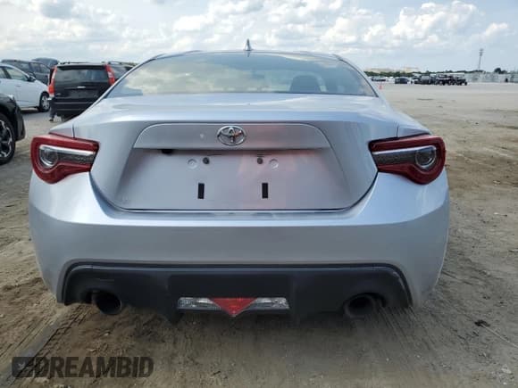 ✅ 2017 Toyota 86 • VIN: JF1ZNAA13H9704020 • Lot: 54116964. Listed on Copart with 61,650 mi. Free auction sales archive from the USA and detailed vehicle history report at DreamBid. Image 6.