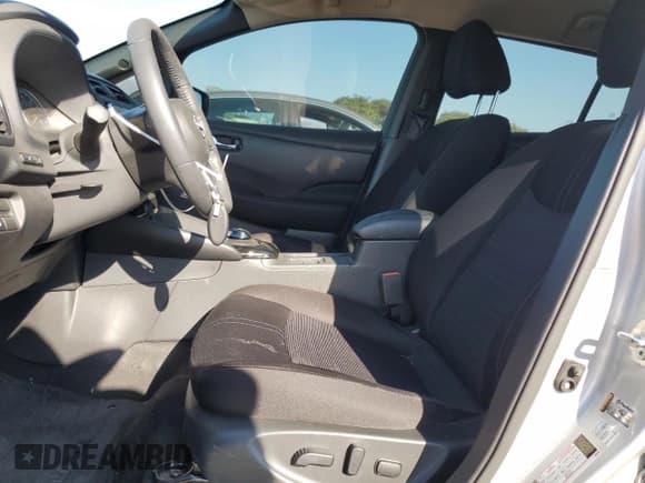 ✅ 2024 Nissan LEAF SV Plus • VIN: 1N4CZ1CV5RC550828 • Лот: 81520615. Опубликован ранее на Copart с пробегом 17 820 миль. Бесплатный доступ к архиву аукционных продаж из США и подробный отчёт об истории автомобиля на DreamBid. Изображение 7.