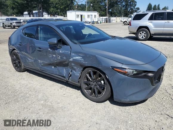 ✅ 2020 Mazda 3 Premium • VIN: JM1BPBNM0L1158851 • Lot: 67797825. Wystawiony na Copart z przebiegiem 47 434 mil. Bezpłatny archiwum sprzedaży aukcyjnych z USA i szczegółowy raport historii pojazdu na DreamBid. Zdjęcie 4.