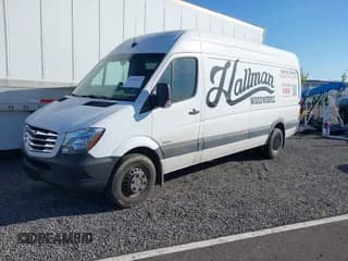 ✅ 2014 Freightliner Sprinter • VIN: WDYPF1CC7E5892450 • Lot: 42047499. Wystawiony na IAAI z przebiegiem 132 010 mil. Bezpłatny archiwum sprzedaży aukcyjnych z USA i szczegółowy raport historii pojazdu na DreamBid. Zdjęcie 2.