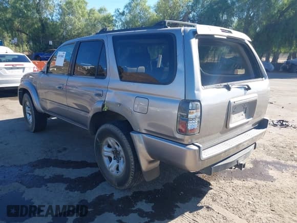 ✅ 2002 Toyota 4Runner SR5 • VIN: JT3GN86R620231044 • Lot: 43655682. Listed on IAAI with 258,013 mi. Free auction sales archive from the USA and detailed vehicle history report at DreamBid. Image 3.