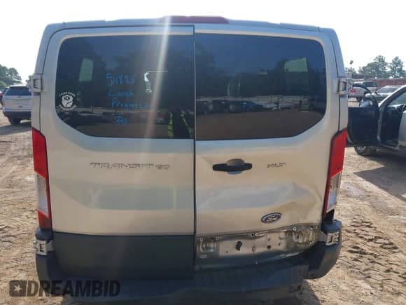 ✅ 2015 Ford Transit XL • VIN: 1FMZK1YM1FKB06349 • Lot: 42756713. Wystawiony na IAAI z przebiegiem 107 875 mil. Bezpłatny archiwum sprzedaży aukcyjnych z USA i szczegółowy raport historii pojazdu na DreamBid. Zdjęcie 17.