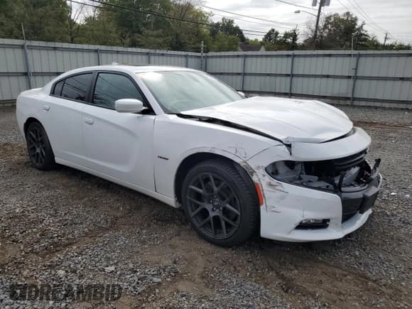 ✅ 2018 Dodge Charger R/T • VIN: 2C3CDXCT7JH237084 • Lot: 81502185. Wystawiony na Copart z przebiegiem 57 611 mil. Bezpłatny archiwum sprzedaży aukcyjnych z USA i szczegółowy raport historii pojazdu na DreamBid. Zdjęcie 4.