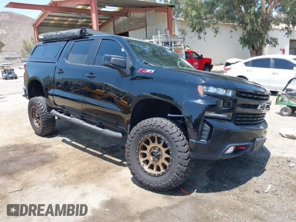 ✅ 2022 Chevrolet Silverado 1500 LT Trail Boss • VIN: 3GCPYFED3NG191955 • Lot: 42676283. Wystawiony na IAAI z przebiegiem 48 933 mil. Bezpłatny archiwum sprzedaży aukcyjnych z USA i szczegółowy raport historii pojazdu na DreamBid. Zdjęcie 1.