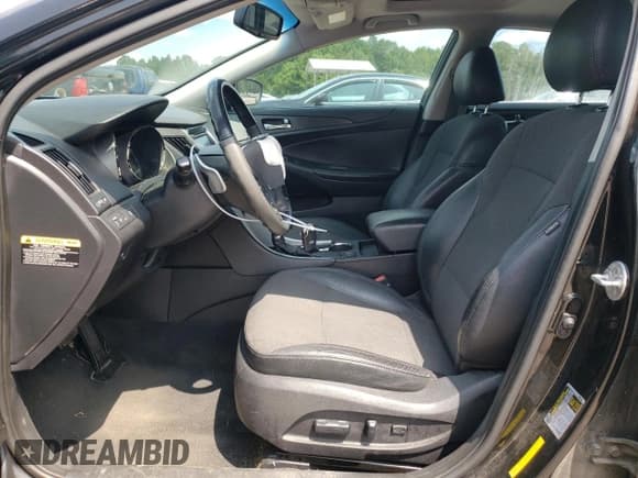 ✅ 2013 Hyundai Sonata SE • VIN: 5NPEC4AC2DH672096 • Lot: 68528414. Wystawiony na Copart z przebiegiem 199 519 mil. Bezpłatny archiwum sprzedaży aukcyjnych z USA i szczegółowy raport historii pojazdu na DreamBid. Zdjęcie 7.