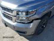 ✅ 2019 Chevrolet Suburban LT • VIN: 1GNSKHKCXKR132620 • Lot: 43578105. Wystawiony na IAAI z przebiegiem 120 367 mil. Bezpłatny archiwum sprzedaży aukcyjnych z USA i szczegółowy raport historii pojazdu na DreamBid. Zdjęcie 6.