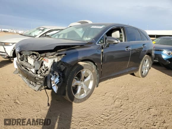 ✅ 2015 Toyota Venza XLE • VIN: 4T3BK3BB9FU110827 • Lot: 85703204. Listed on Copart with 35,952 mi. Free auction sales archive from the USA and detailed vehicle history report at DreamBid. Image 1.