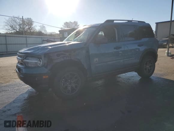 ✅ 2023 Ford Bronco Sport Big Bend • VIN: 3FMCR9B64PRD63674 • Лот: 91777145. Опубликован ранее на Copart с пробегом 70 323 миль. Бесплатный доступ к архиву аукционных продаж из США и подробный отчёт об истории автомобиля на DreamBid. Изображение 1.