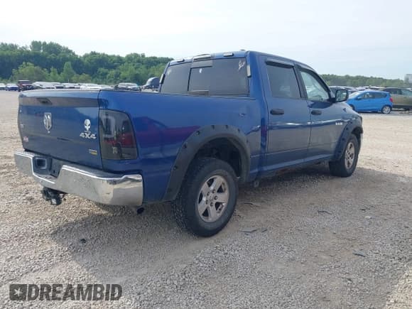 ✅ 2009 Dodge 1500 SLT • VIN: 1D3HV13P99J510400 • Lot: 42904840. Wystawiony na IAAI z przebiegiem 224 901 mil. Bezpłatny archiwum sprzedaży aukcyjnych z USA i szczegółowy raport historii pojazdu na DreamBid. Zdjęcie 4.