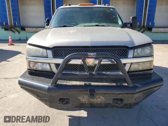 ✅ 2004 Chevrolet Silverado 3500 LS • VIN: 1GCJK39174E197561 • Lot: 70335725. Listed on Copart with 174,640 mi. Free auction sales archive from the USA and detailed vehicle history report at DreamBid. Image 5.