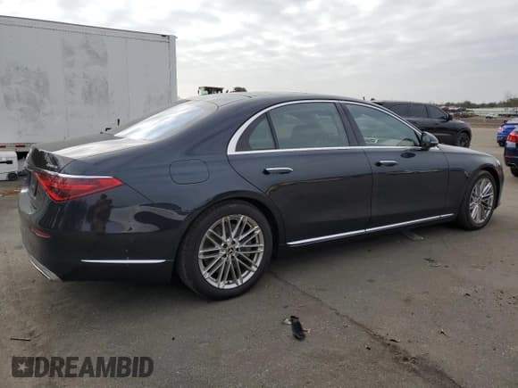 ✅ 2021 Mercedes-Benz S 580 • VIN: W1K6G7GB9MA031792 • Lot: 71090215. Listed on Copart with 61,254 mi. Free auction sales archive from the USA and detailed vehicle history report at DreamBid. Image 3.
