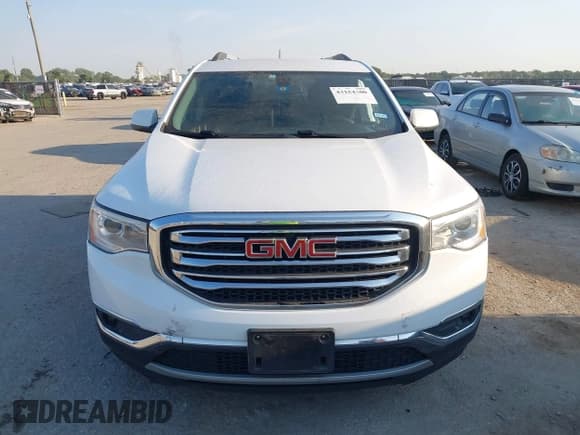 ✅ 2019 GMC Acadia SLT • VIN: 1GKKNMLS8KZ222898 • Lot: 43184300. Wystawiony na IAAI z przebiegiem 102 307 mil. Bezpłatny archiwum sprzedaży aukcyjnych z USA i szczegółowy raport historii pojazdu na DreamBid. Zdjęcie 12.