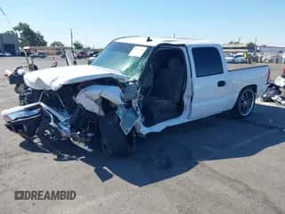 2006 Chevrolet Silverado 1500 LT1 с VIN 2GCEC13T561211507, выставлен на аукционе IAAI как лот 43270190 с пробегом 249 190 миль миль и . История ставок и продаж доступна на DreamBid. Изображение 2.