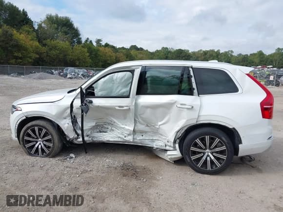 ✅ 2022 Volvo XC90 Inscription • VIN: YV4A22PL9N1868569 • Lot: 43301821. Listed on IAAI with Not provided. Free auction sales archive from the USA and detailed vehicle history report at DreamBid. Image 15.