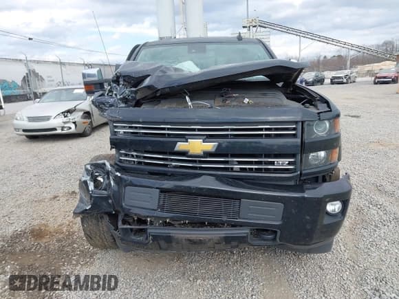 ✅ 2016 Chevrolet Silverado 2500HD LTZ • VIN: 1GC1KWE83GF199150 • Lot: 41440855. Listed on IAAI with Not provided. Free auction sales archive from the USA and detailed vehicle history report at DreamBid. Image 12.