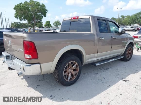 ✅ 2010 Dodge 1500 TRX • VIN: 1D7RV1GT5AS179033 • Lot: 42378439. Wystawiony na IAAI z przebiegiem 192 045 mil. Bezpłatny archiwum sprzedaży aukcyjnych z USA i szczegółowy raport historii pojazdu na DreamBid. Zdjęcie 4.