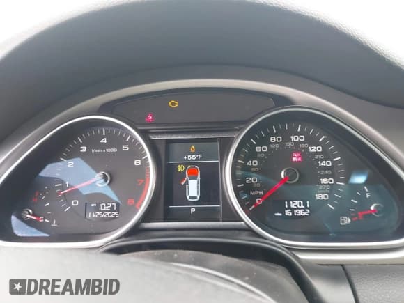 ✅ 2015 Audi Q7 Premium Plus • VIN: WA1LGAFE6FD018404 • Lot: 43781827. Wystawiony na IAAI z przebiegiem 161 962 mil. Bezpłatny archiwum sprzedaży aukcyjnych z USA i szczegółowy raport historii pojazdu na DreamBid. Zdjęcie 7.