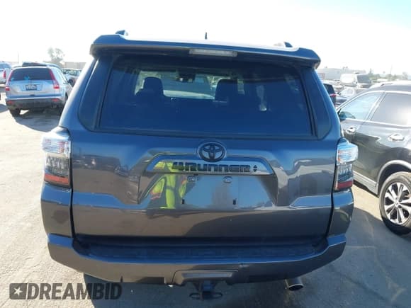 ✅ 2021 Toyota 4Runner SR5 Premium • VIN: JTEFU5JR5M5246555 • Лот: 43881236. Опубликован ранее на IAAI с пробегом 54 360 миль. Бесплатный доступ к архиву аукционных продаж из США и подробный отчёт об истории автомобиля на DreamBid. Изображение 16.