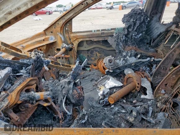 ✅ 2022 Mercedes-Benz GLA 250 • VIN: W1N4N4GB0NJ328918 • Lot: 62031095. Wystawiony na Copart z przebiegiem Nie podano. Bezpłatny archiwum sprzedaży aukcyjnych z USA i szczegółowy raport historii pojazdu na DreamBid. Zdjęcie 7.