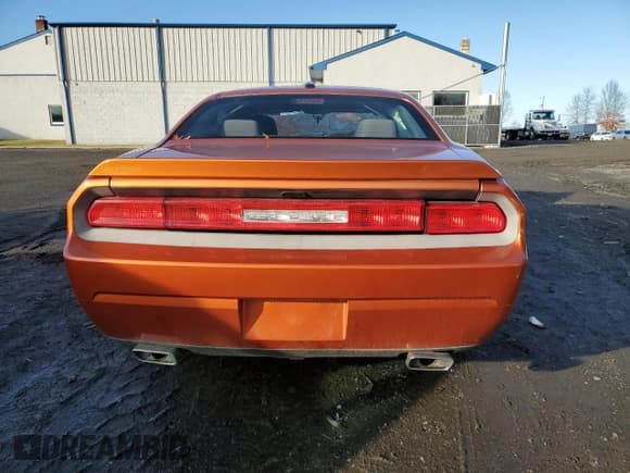 ✅ 2011 Dodge Challenger • VIN: 2B3CJ4DG7BH604301 • Lot: 85340744. Wystawiony na Copart z przebiegiem Nie podano. Bezpłatny archiwum sprzedaży aukcyjnych z USA i szczegółowy raport historii pojazdu na DreamBid. Zdjęcie 6.