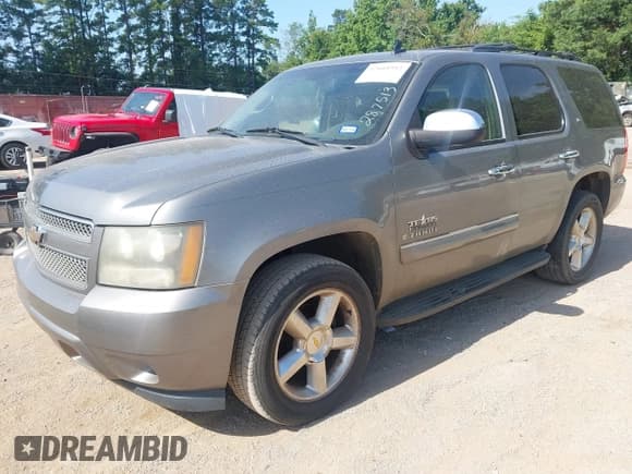 ✅ 2009 Chevrolet Tahoe 2LT • VIN: 1GNFC23029R287513 • Lot: 42660392. Listed on IAAI with 278,875 mi. Free auction sales archive from the USA and detailed vehicle history report at DreamBid. Image 2.