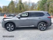 ✅ 2023 Nissan Rogue Platinum • VIN: JN8BT3DDXPW307198 • Лот: 43483103. Опубликован ранее на IAAI с пробегом 27 047 миль. Бесплатный доступ к архиву аукционных продаж из США и подробный отчёт об истории автомобиля на DreamBid. Изображение 14.