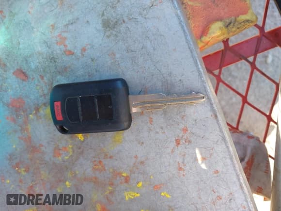 ✅ 2018 Mitsubishi Mirage ES • VIN: ML32A3HJ8JH003318 • Лот: 43927052. Опубликован ранее на IAAI с пробегом 84 799 миль. Бесплатный доступ к архиву аукционных продаж из США и подробный отчёт об истории автомобиля на DreamBid. Изображение 11.