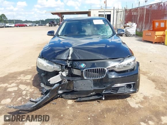 ✅ 2015 BMW 3 Series 328i • VIN: WBA3A5C59FF606706 • Lot: 43284667. Listed on IAAI with 159,668 mi. Free auction sales archive from the USA and detailed vehicle history report at DreamBid. Image 12.