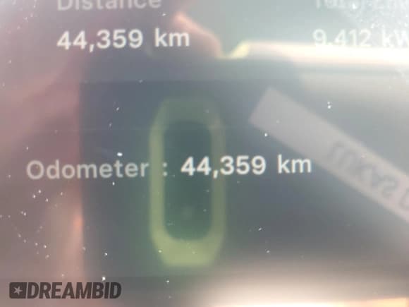 ✅ 2022 Tesla Model Y Long Range • VIN: 7SAYGDEE0NF532502 • Lot: 54683555. Wystawiony na Copart z przebiegiem 44 359 mil. Bezpłatny archiwum sprzedaży aukcyjnych z USA i szczegółowy raport historii pojazdu na DreamBid. Zdjęcie 9.