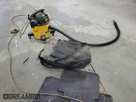 ✅ 2011 Toyota Camry LE • VIN: 4T4BF3EK7BR094023 • Лот: 85405435. Опубликован ранее на Copart с пробегом 60 541 миль. Бесплатный доступ к архиву аукционных продаж из США и подробный отчёт об истории автомобиля на DreamBid. Изображение 12.