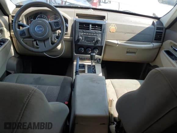 ✅ 2011 Jeep Liberty Sport Jet • VIN: 1J4PN2GK5BW530364 • Lot: 53860665. Wystawiony na Copart z przebiegiem 174 773 mil. Bezpłatny archiwum sprzedaży aukcyjnych z USA i szczegółowy raport historii pojazdu na DreamBid. Zdjęcie 8.