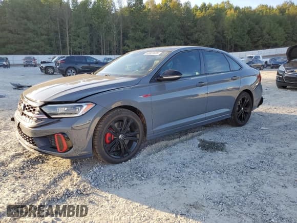 ✅ 2022 Volkswagen Jetta Autobahn • VIN: 3VW2T7BU1NM003290 • Lot: 85561535. Listed on Copart with 1,249 mi. Free auction sales archive from the USA and detailed vehicle history report at DreamBid. Image 1.